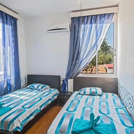 Moderne Ferienvilla In