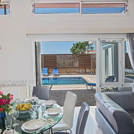 Moderne Ferienvilla In * Ayia Napa